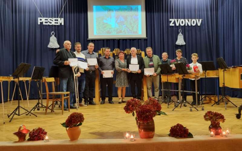 pesem-zvonov, pritrkovanje, tradicija