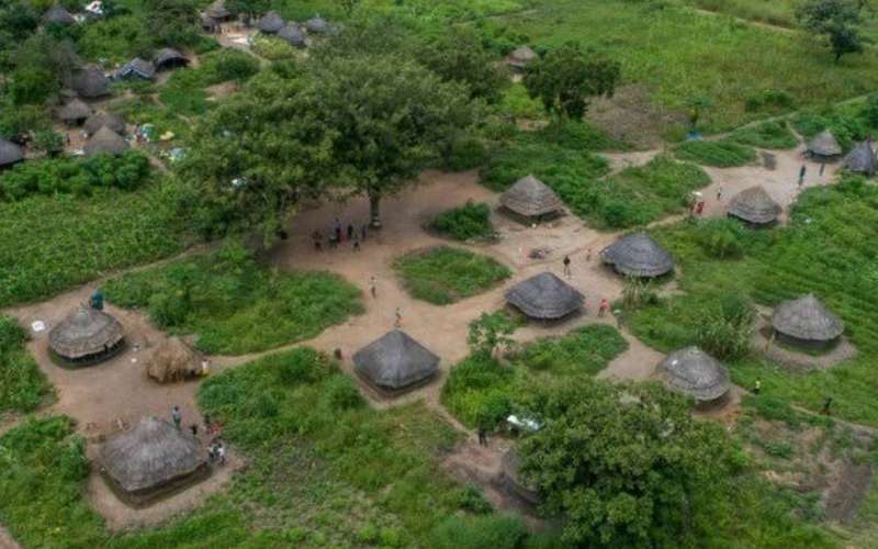 uganda taborišče.jpg