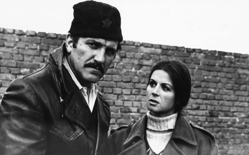 Na Kitajskem je Živojinović užival kultni status, predvsem zaradi vloge Valterja v filmu "Valter bra