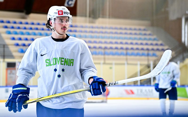 jure povse slovenija hokej mm 24.jpg
