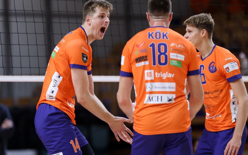 ach volley af.JPG
