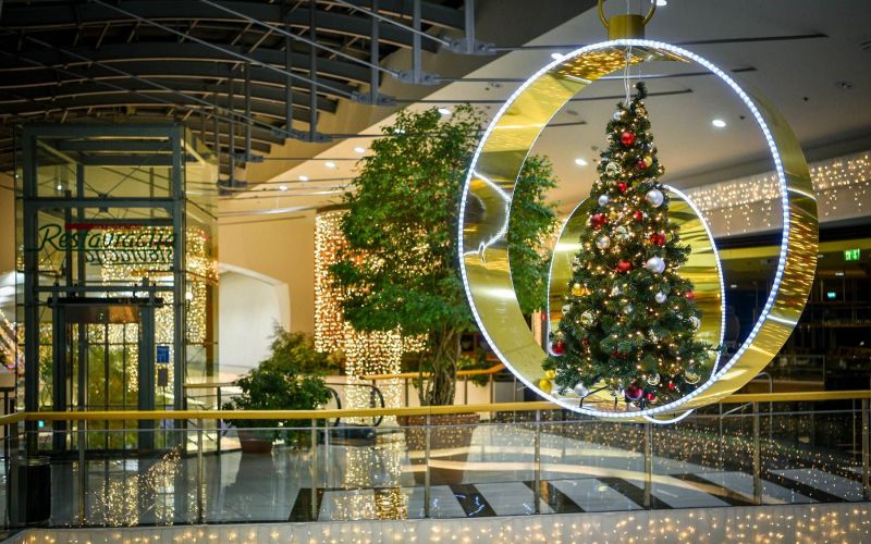 Jutri bodo v Cityparku prižgali praznične luči (Foto Robert Krumpak).JPG