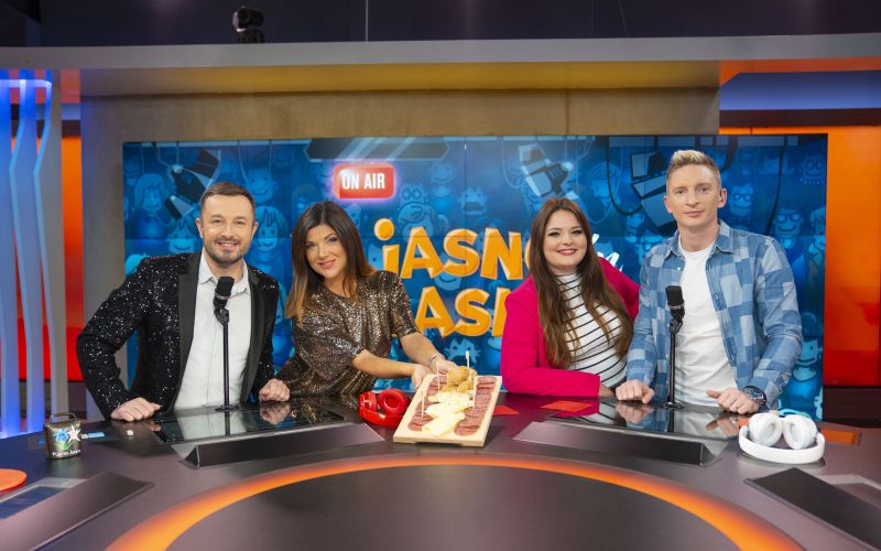 Gostje desete oddaje so bili vedeževalec Blaž, Eva Šolinc in Blaž Gec.