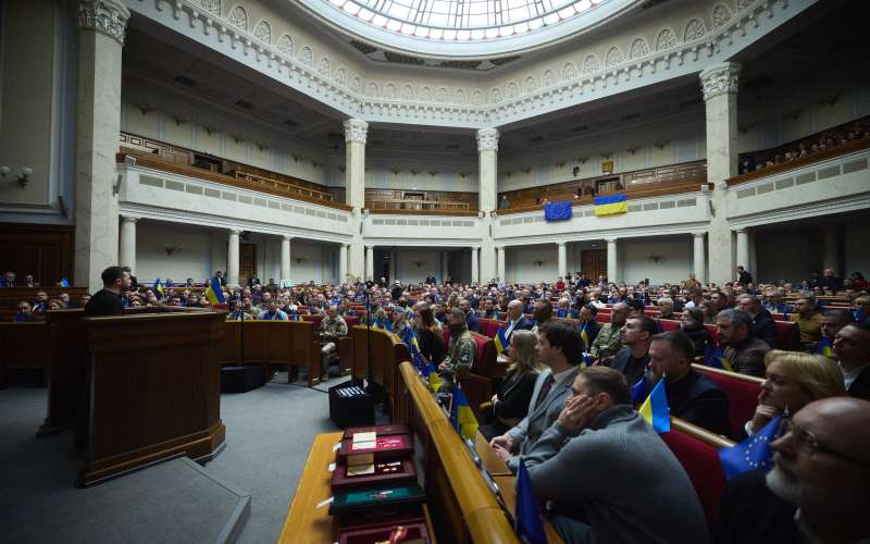 ukrajinski parlament.jpg