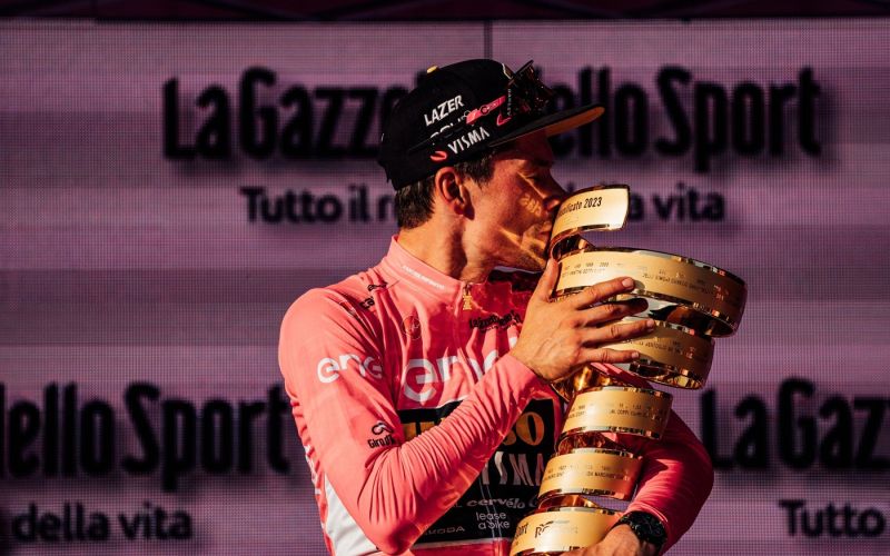 primoz roglič giro 2023.jpg
