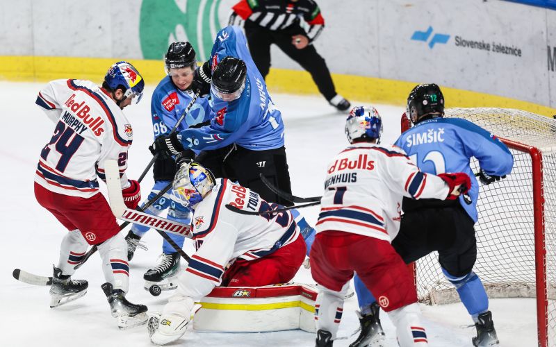 olimpija salzburg hokej 24 af.jpg