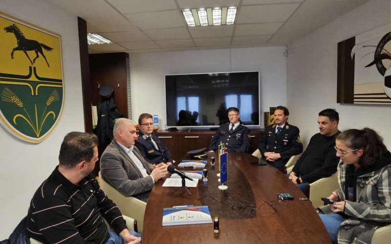obcina-krizevci, pgd-vucja-vas, gasilsko-vozilo, podpis-pogodbe