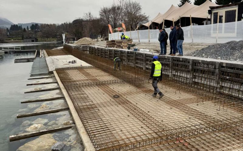 Velenjska plaža.jpg