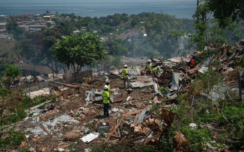 Ciklon Chido po divjanju na otočju Mayotte dosegel Mozambik