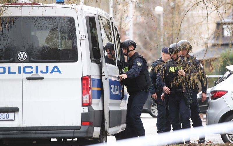 hrvaška policija, prečko, napad na osnovni šoli, zagreb
