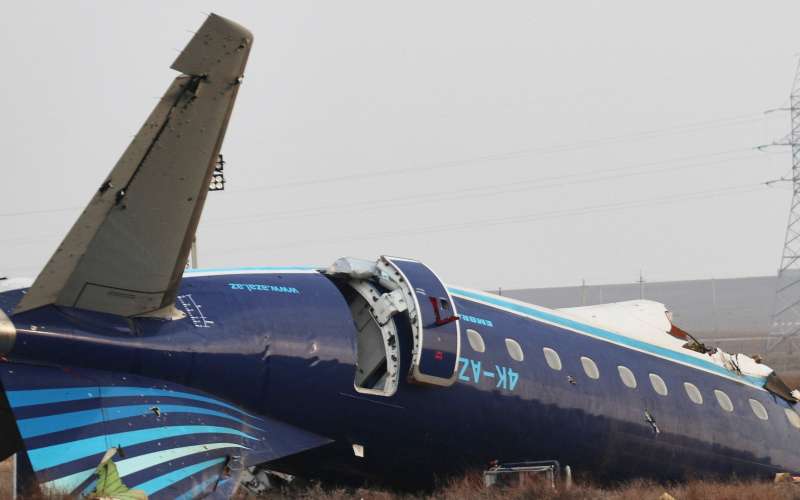 Azerbaijan airlines, strmoglavljeno letalo.jpg