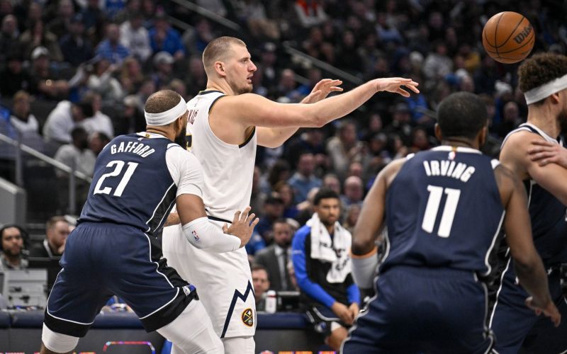 denver dallas jokic.jpg