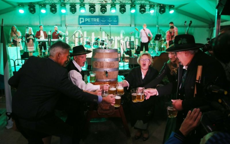 1633870065_oktoberfest_0916.jpg