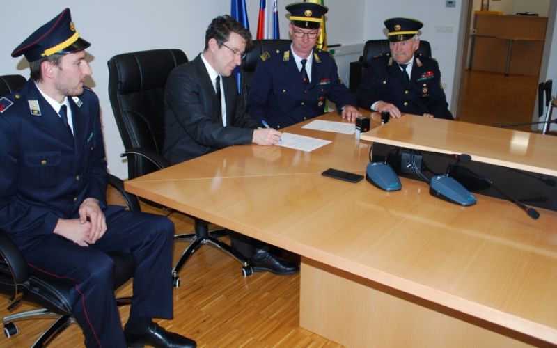 1583423823_mv-podlehnik_vozilo.jpg