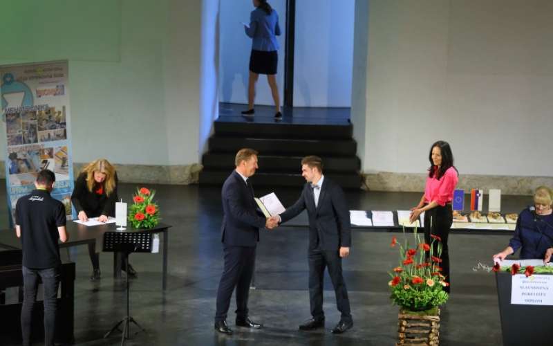 1716812271_cg_diplome_visja_sola.jpg