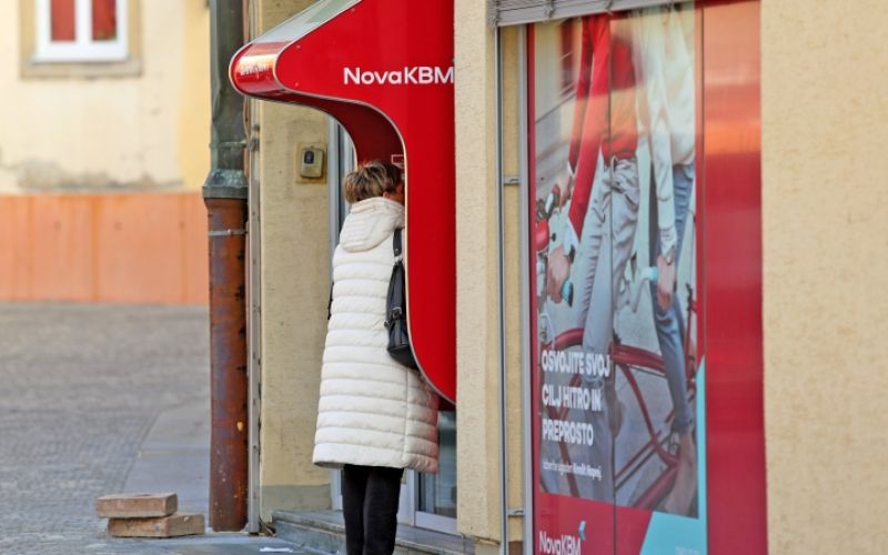 1665058658_cg_bankomati_dvig.jpg