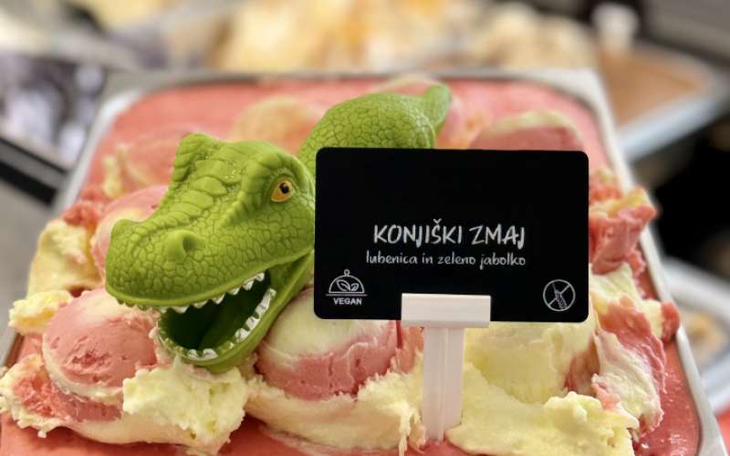 1722698911_sladoled_konjiski_zmaj.jpeg