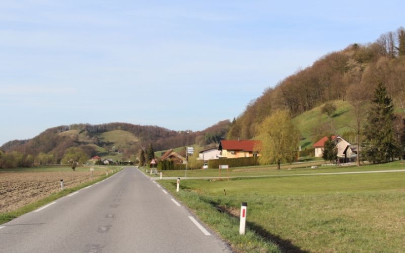 1618489614_mz_cesta_medribnik.jpg