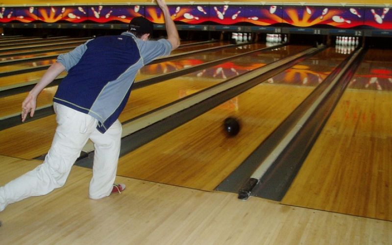 1516786786_bowling.jpg