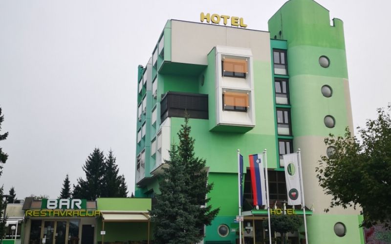 1633676290_hotel_Zalec.jpg