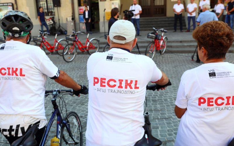 1607954186_cg_pecikl.jpg