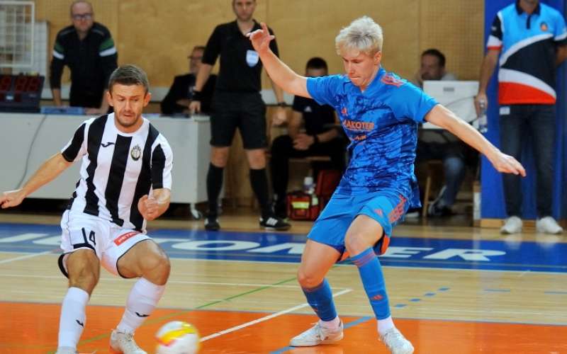 1675086546_cg_futsal_meteorplast_trstenjak.jpg
