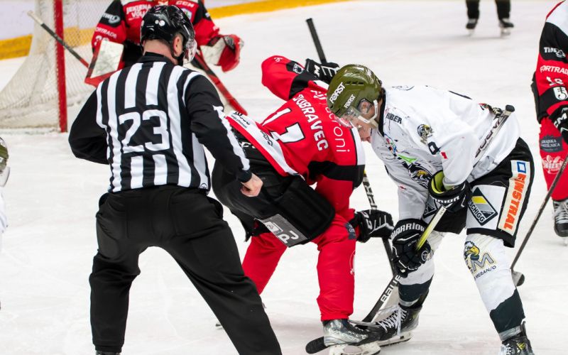 merano jesenice hokej 25.png
