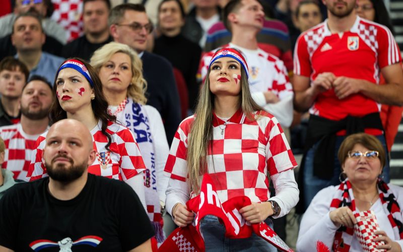 hrvaška navijači.jpg