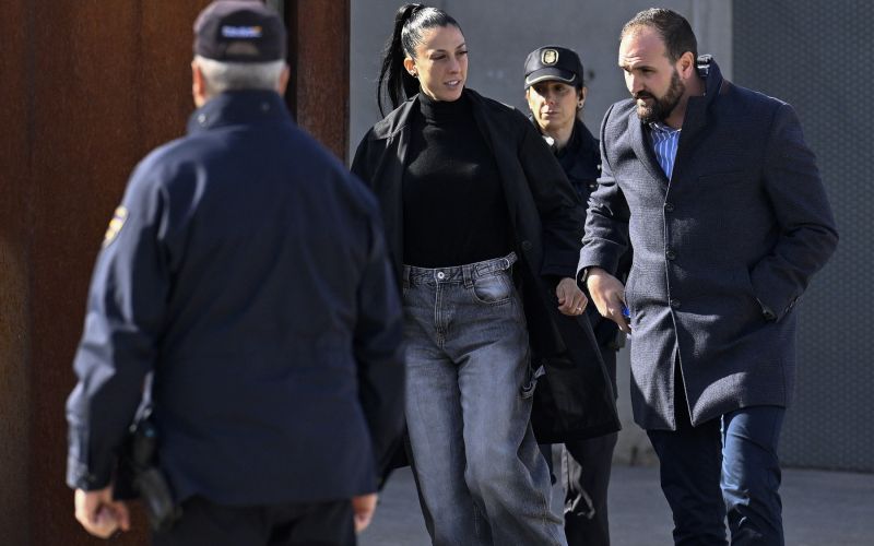 julia hermoso.jpg
