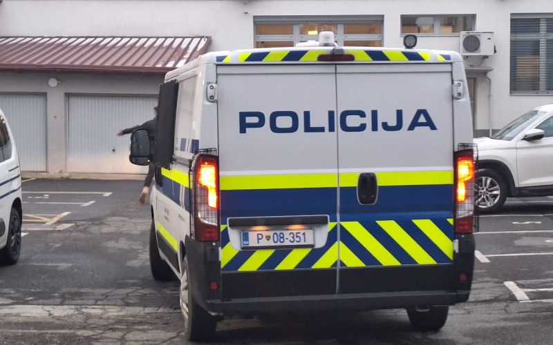 pripor, vlomilci