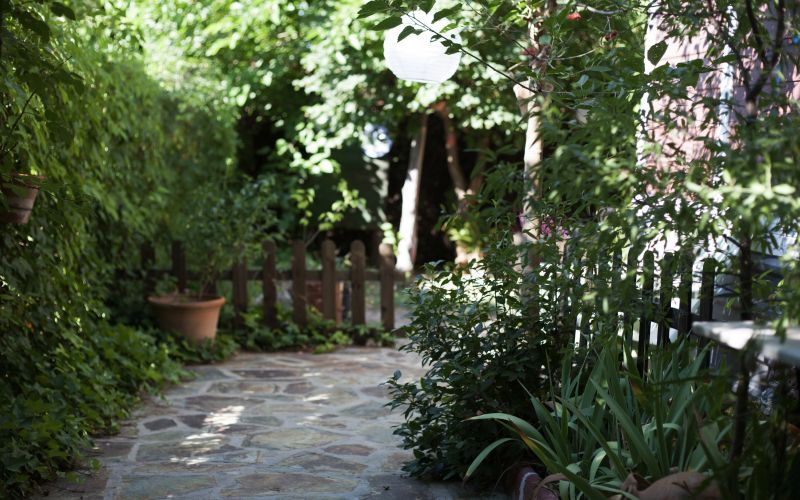 prostor, dom, hisa, urejanje-hise, ureditev-doma, ureditev-okolice, kako-urediti-vrt, vrt