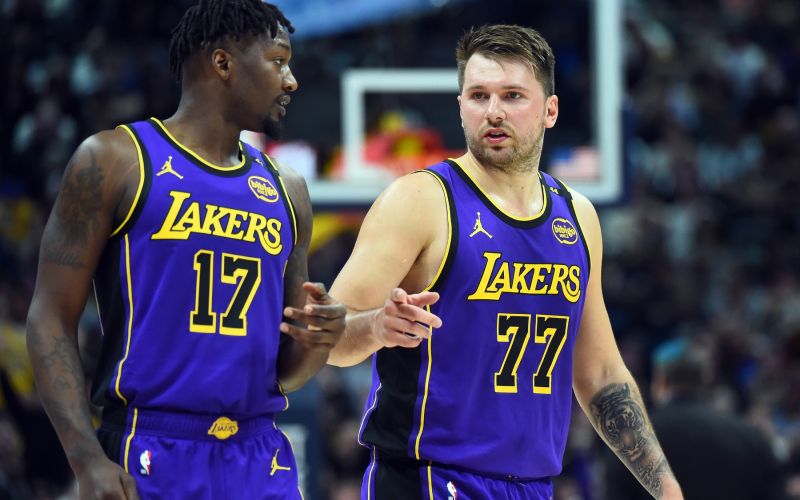 doncic finney smith.jpg