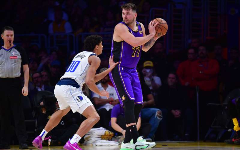 doncic christie dallas lakers.jpg