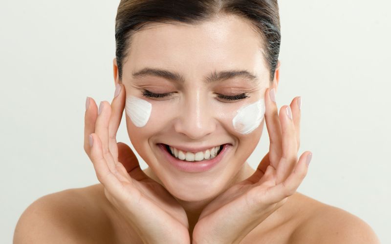 krema, nanos, ženska