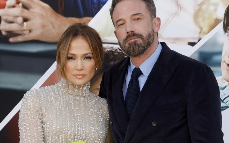 Jennifer Lopez, Ben Affleck - Jennifer Lopez in Ben Affleck sta uradno ločena in spet samska.