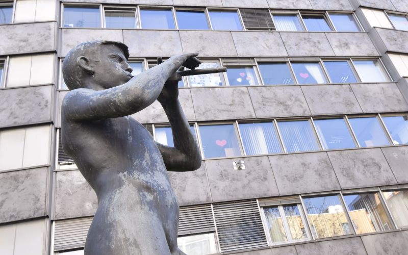 rtv slovenija deček s piščalko.jpg