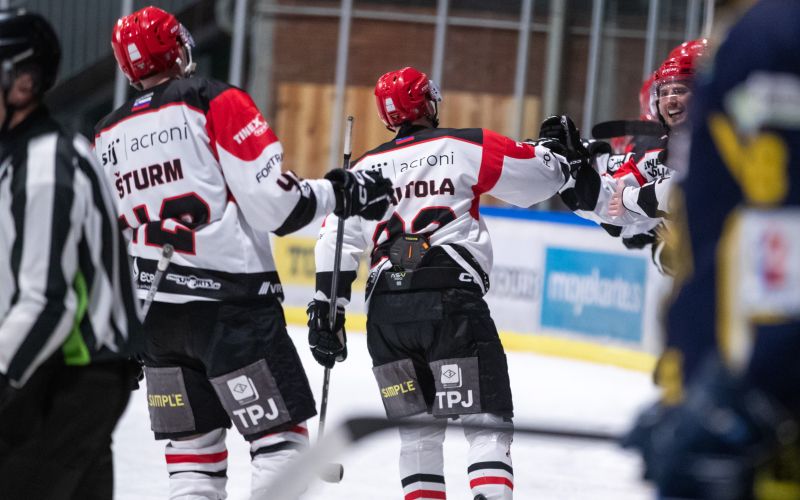 hokej jesenice 25 af.jpeg