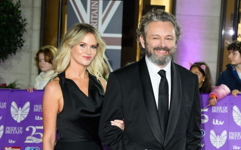 Michael Sheen - Z le sto tisoč funti je kupil