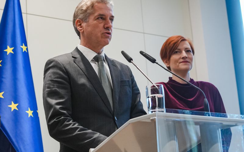 matjaž han, robert golob, asta vrečko