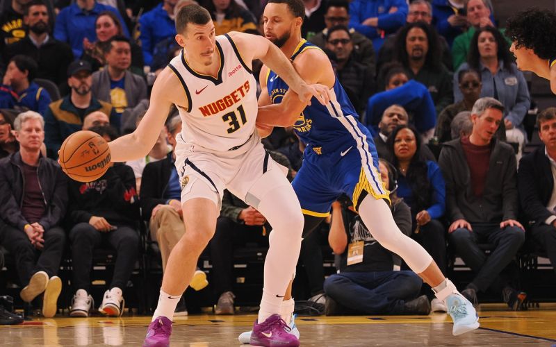 vlatko cancar steph curry.jpg