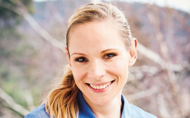 ajda-scaled_1115x560_acf_cropped.jpg