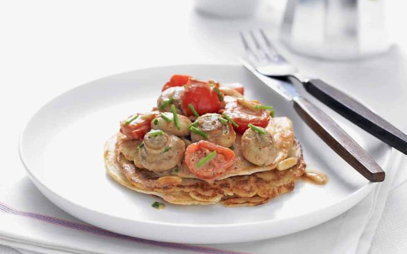 vegan tomato and mushroom pancakes