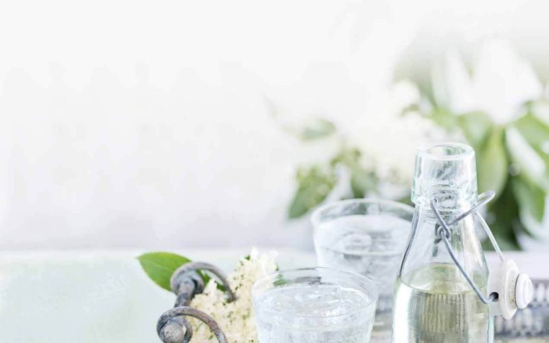 homemade elderflower cordial
