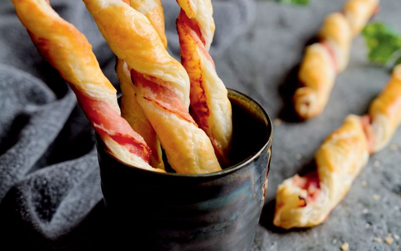 Zavite paličice s slaninoa