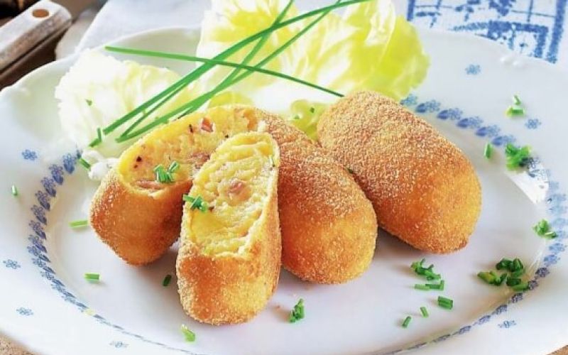 krompirjevi-svaljki-s-prekajenim-mesom_558x620_acf_cropped