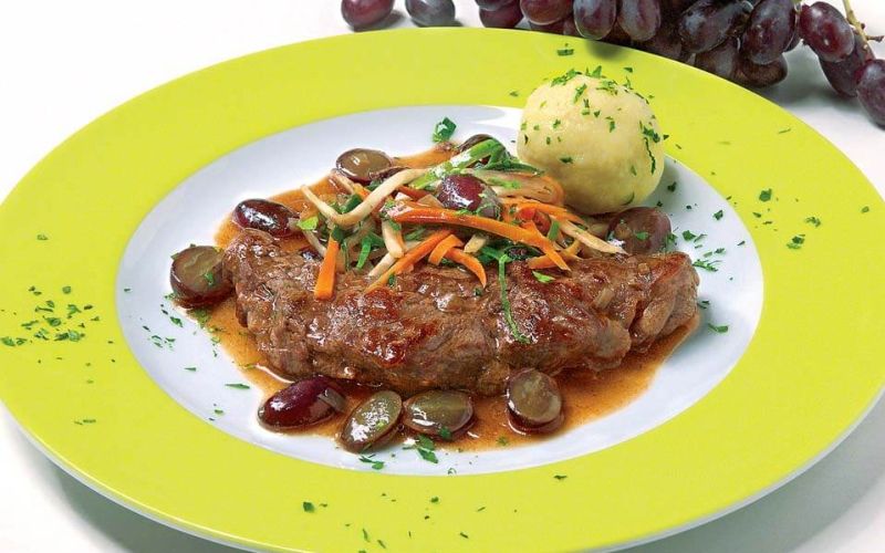 Rostbraten m. Trauben1-seitigProd. 04/022002 02 17