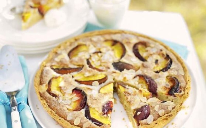 breskova-pita-z-mandlji_558x620_acf_cropped