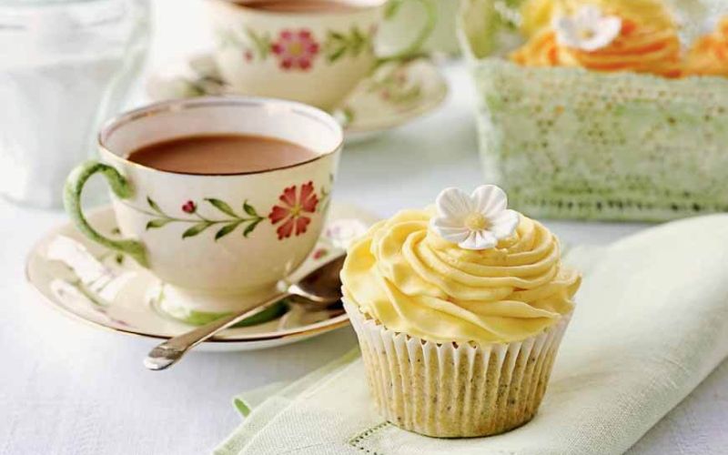 lemon and poppyseed cupcakes