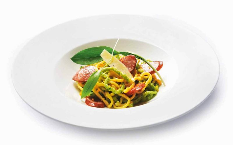 cemazevi vlivanci s kranjsko klobaso in oblancem kozjega sira