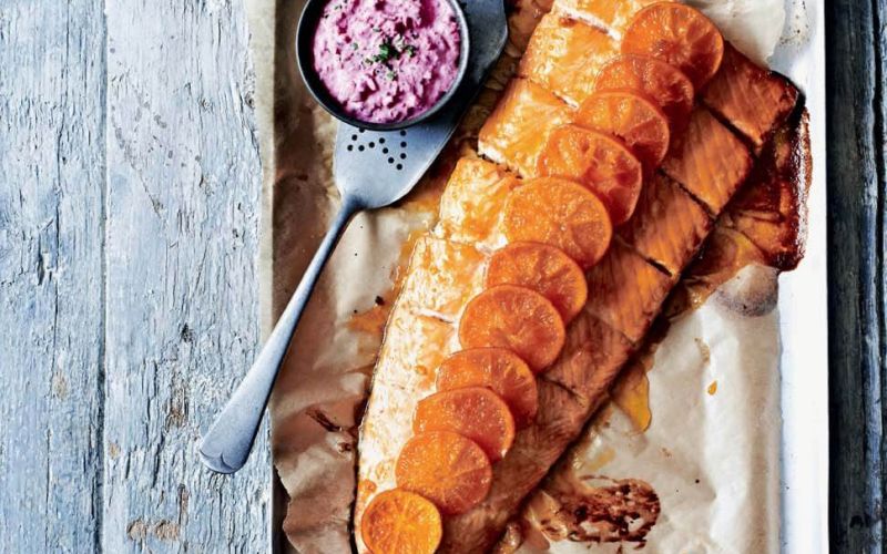 losos s klementinami vodko in medom